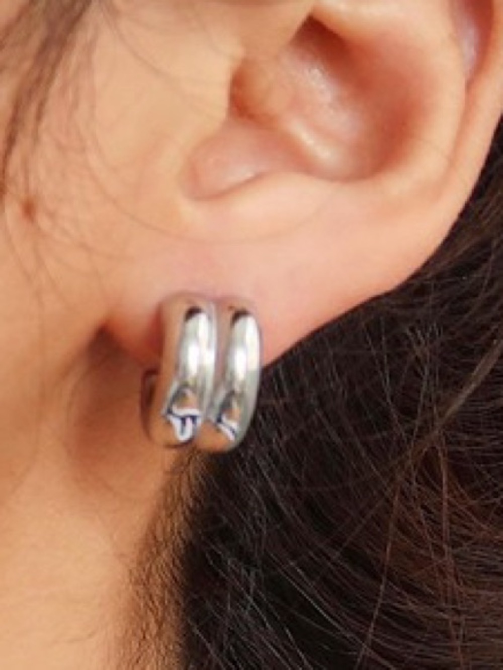 SIlver Double C Hoop Earrings (9727) - Picture 2 of 4